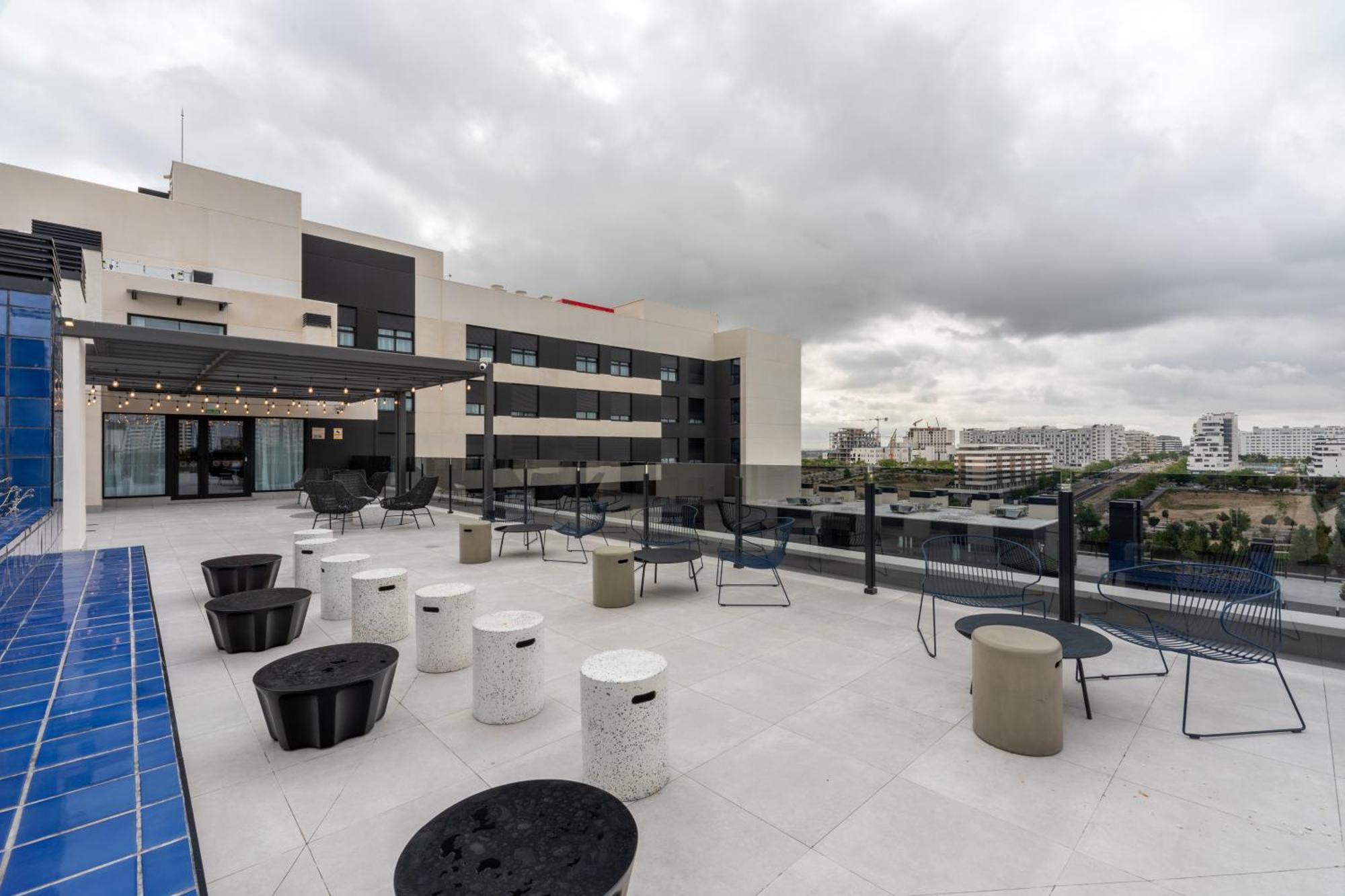 Aparthotel Be Casa - Valdebebas à Madrid Extérieur photo